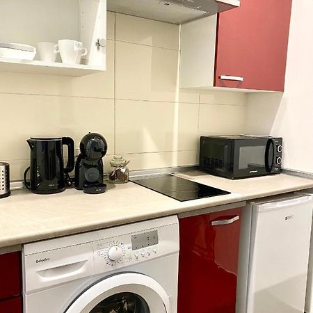 Apartamentos Fuencarral Madrid Exteriör bild