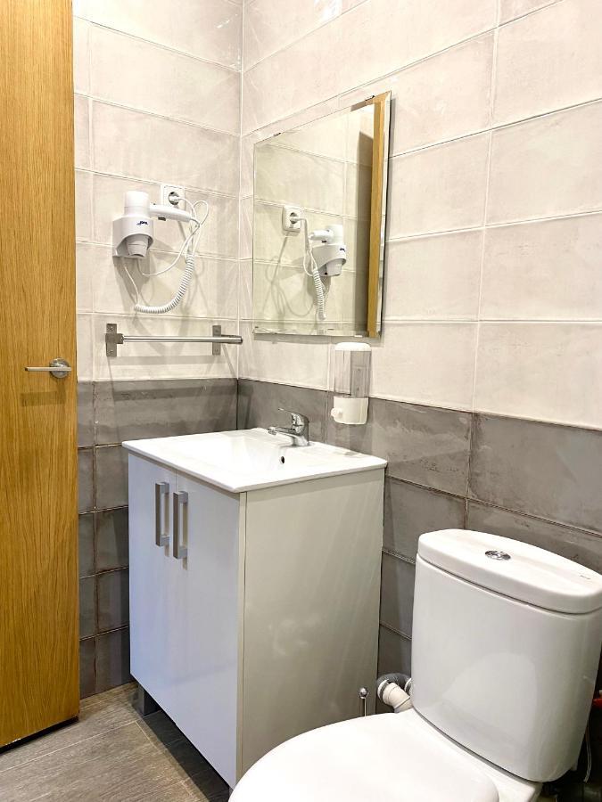 Apartamentos Fuencarral Madrid Exteriör bild