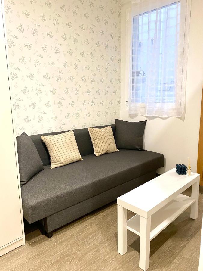 Apartamentos Fuencarral Madrid Exteriör bild