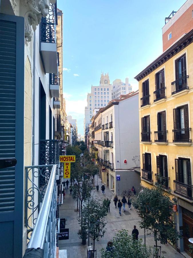 Apartamentos Fuencarral Madrid Exteriör bild